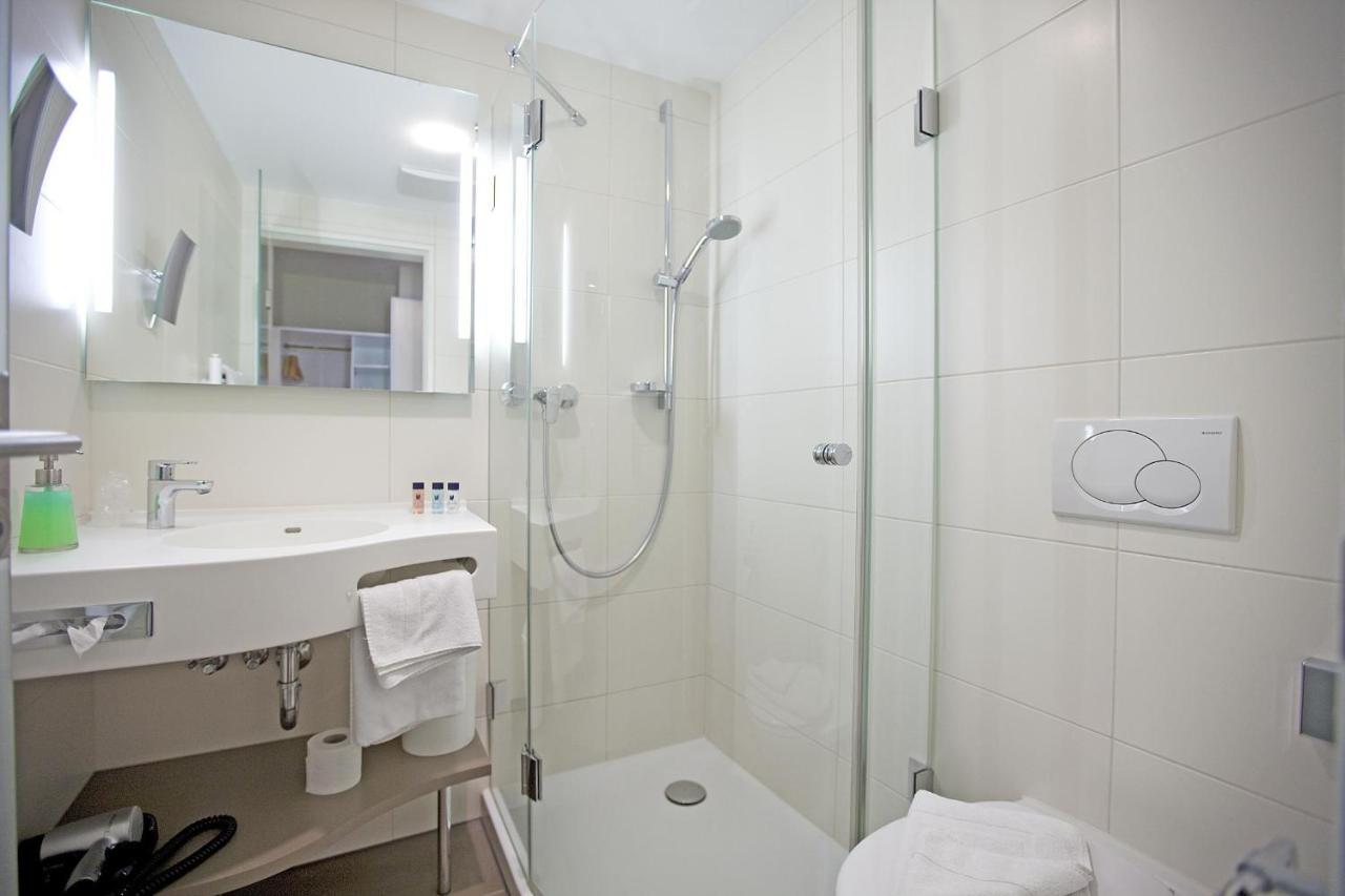 Hotel Hirsch Leonberg Quarto foto